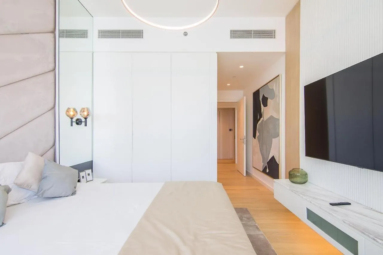 Westminster Beach Front Dubai 0*,  Emirati Arabi Uniti