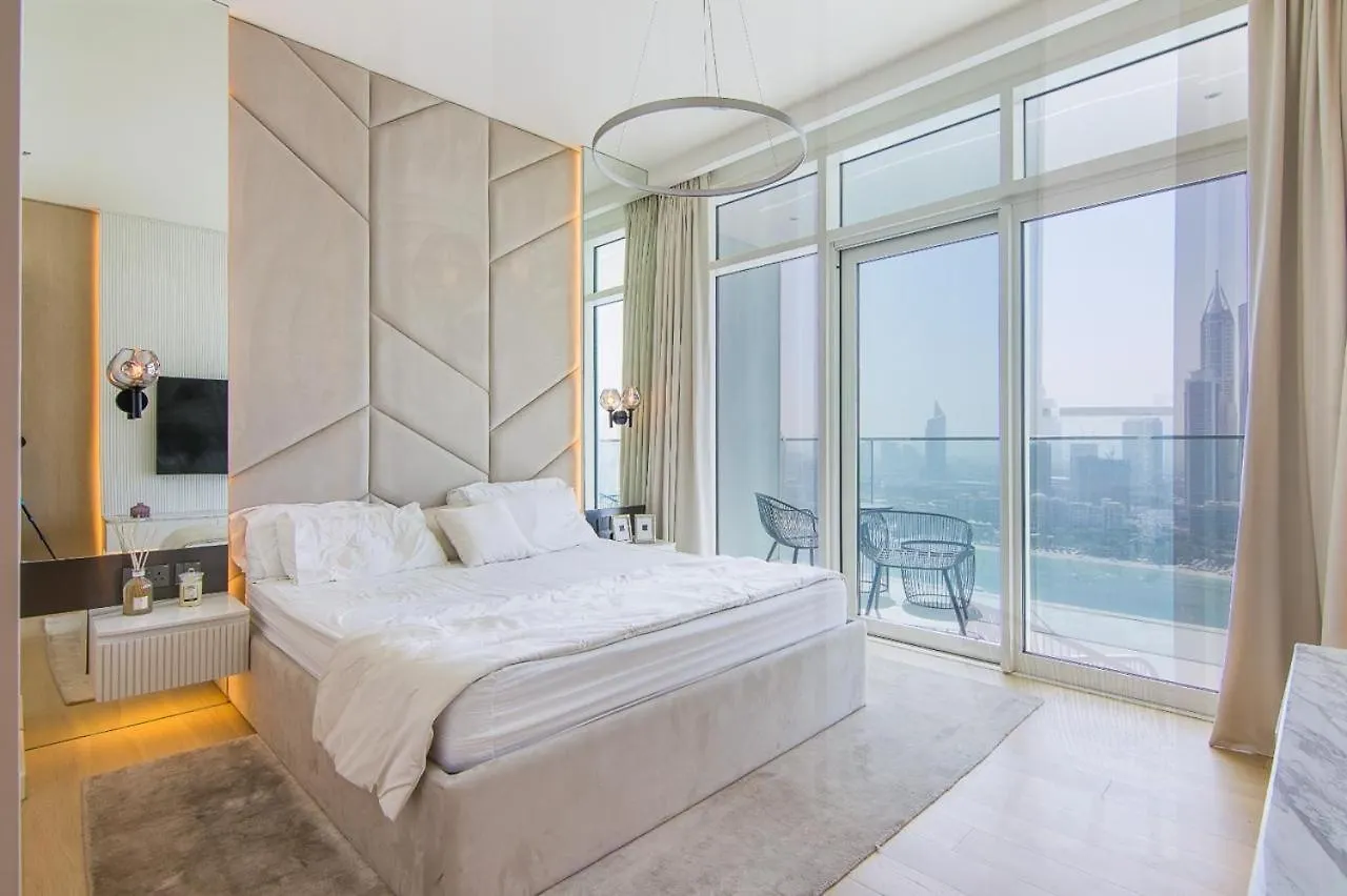 Westminster Beach Front Dubai 0*,